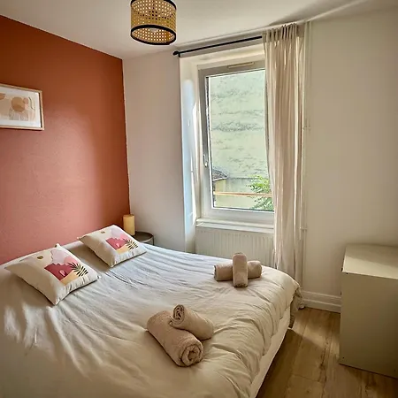Appartement 2 Chambres - Parking Gratuit - Proche Centre